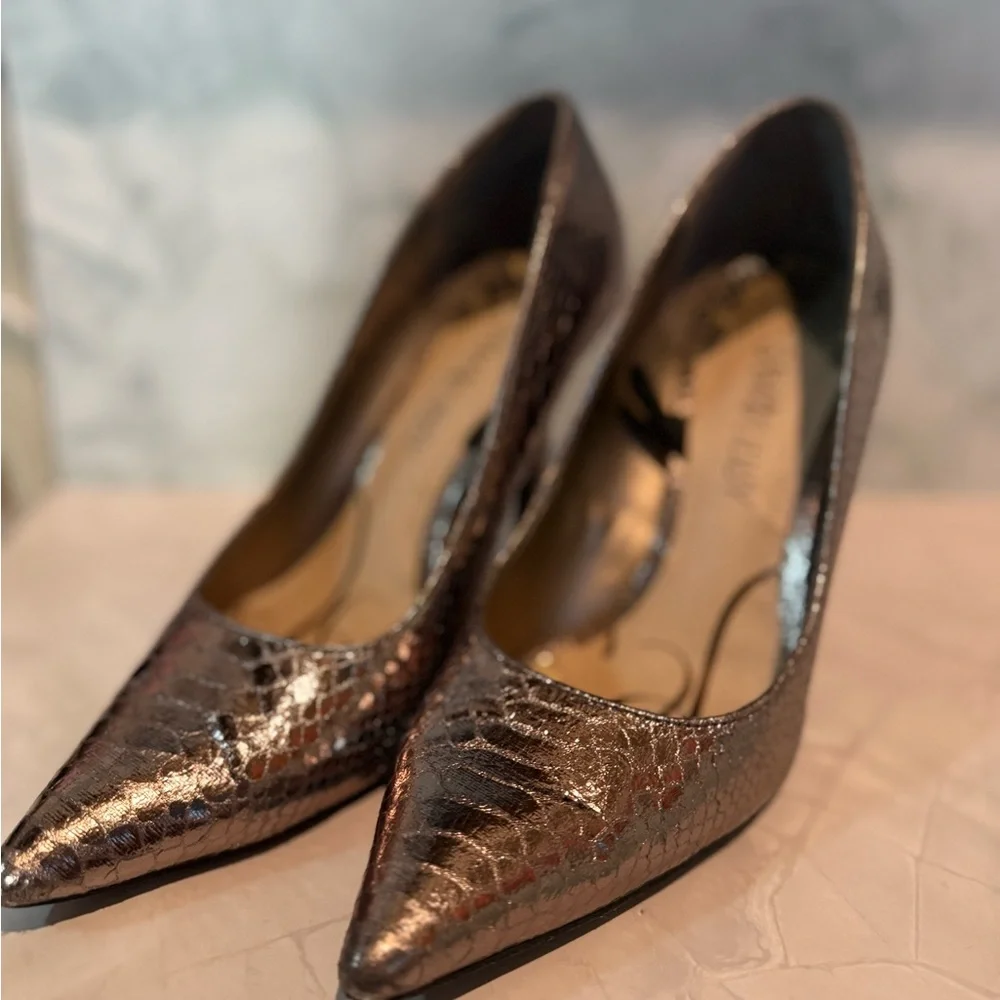 Sam & Libby Silver Heels with Pointed Toe - Picture 1 of 8
